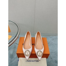 LV flat shoes